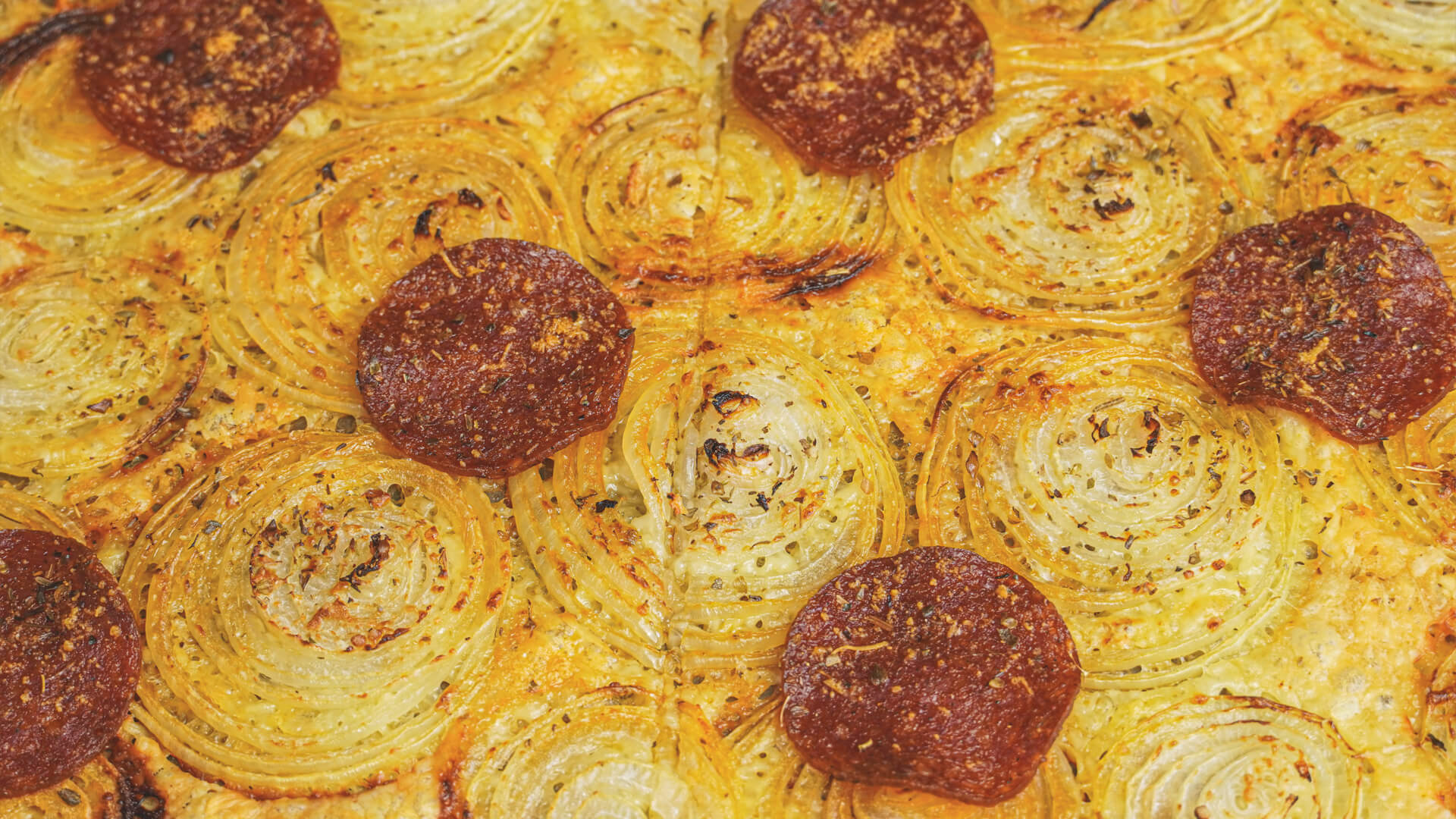 Így készítsd el az Onion ring pizza receptet!