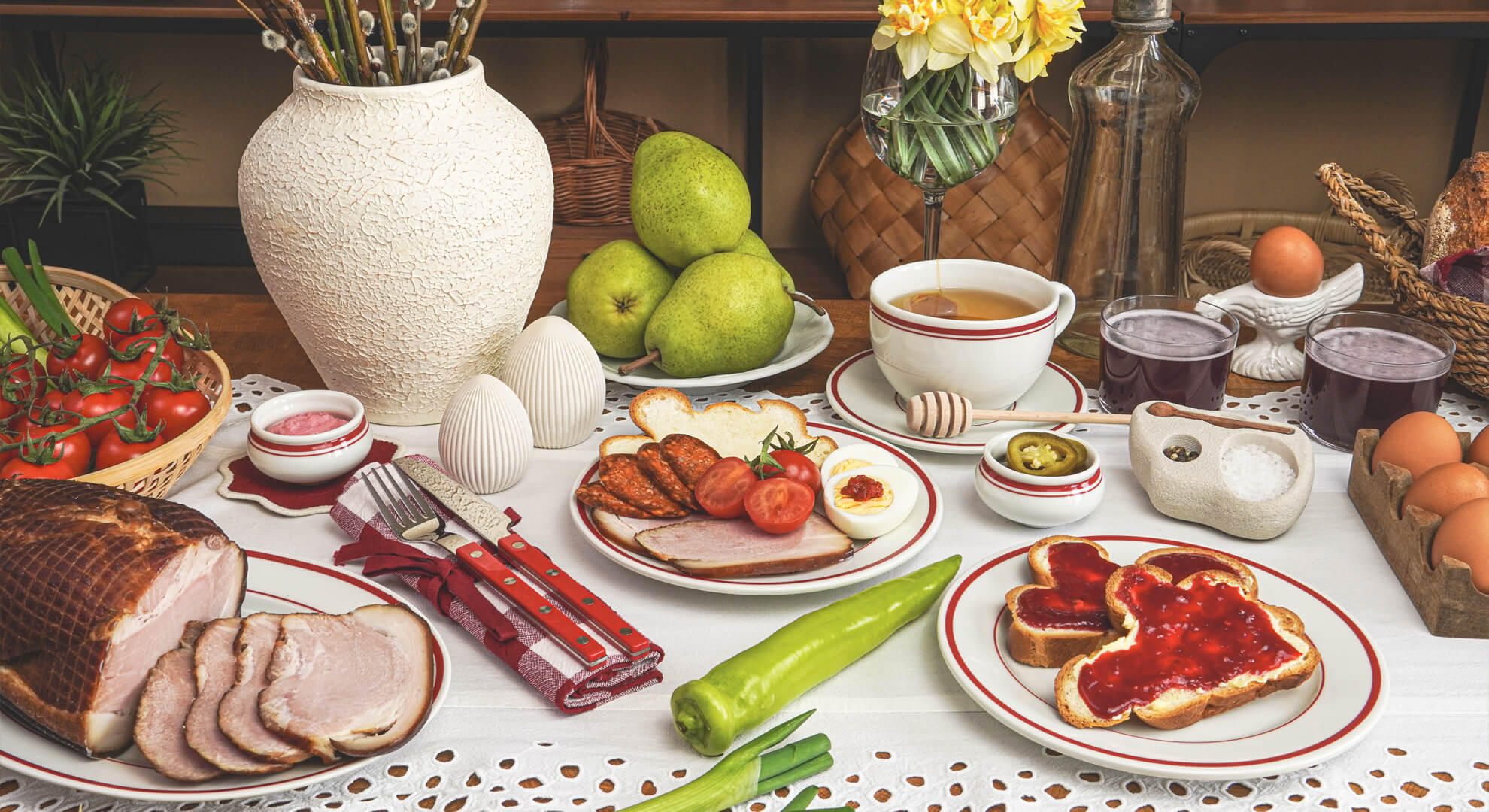 Ezeket ajánljuk az ünnepi asztalra: húsvéti vendégvárás magyar termékekkel