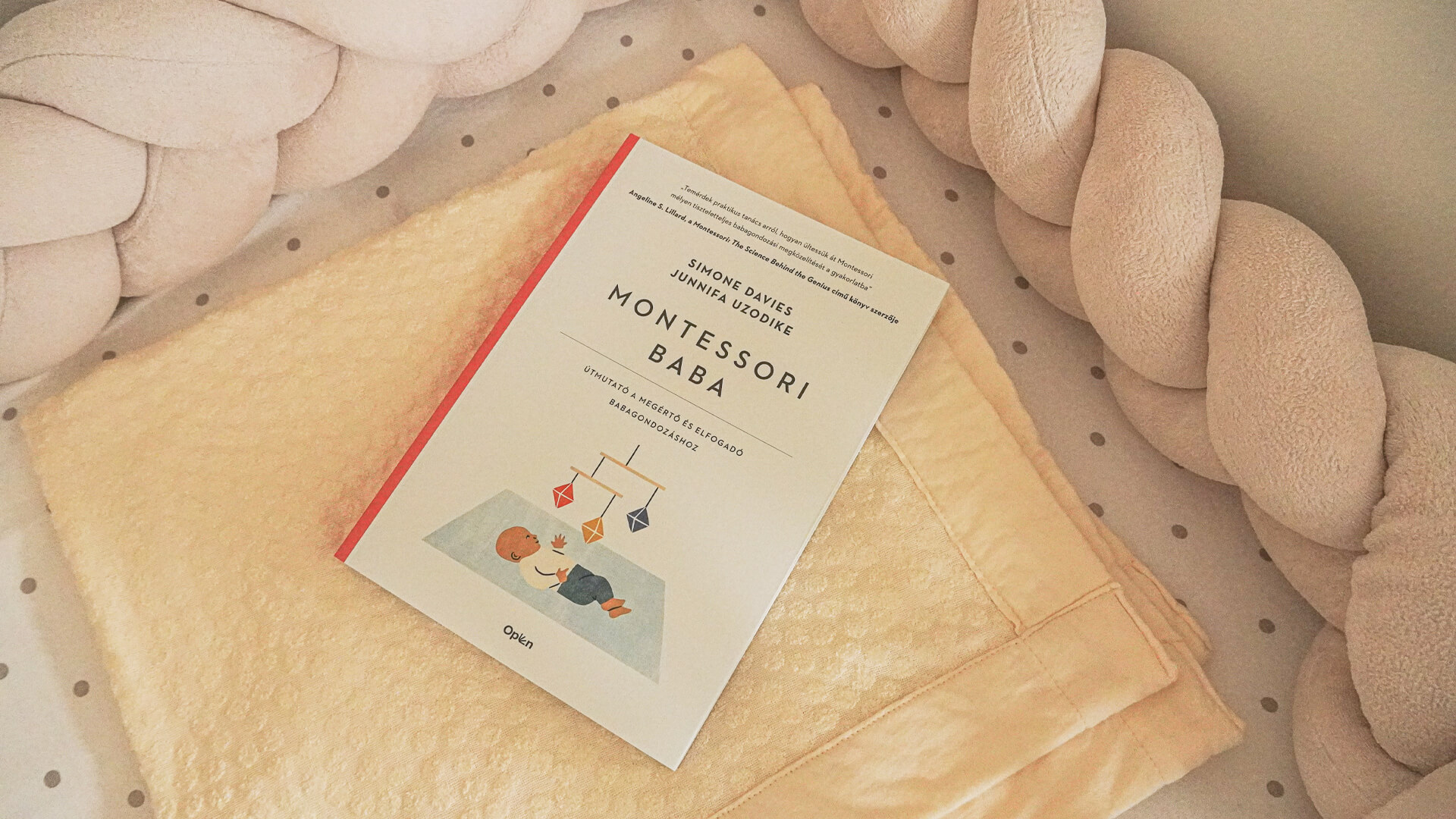 Simone Davies
Montessori baba