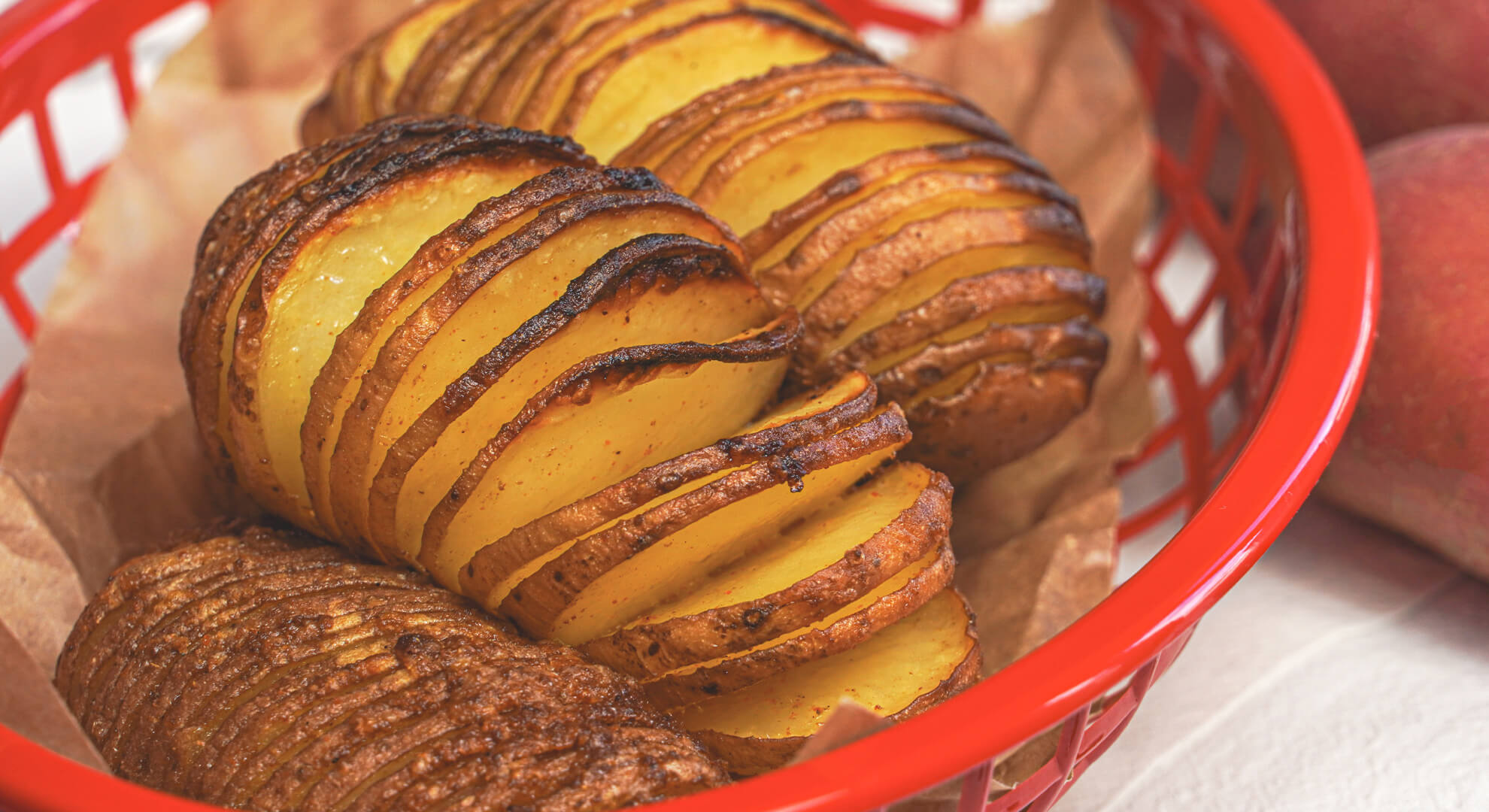 Így készítsd el a Hasselback burgonya receptet!