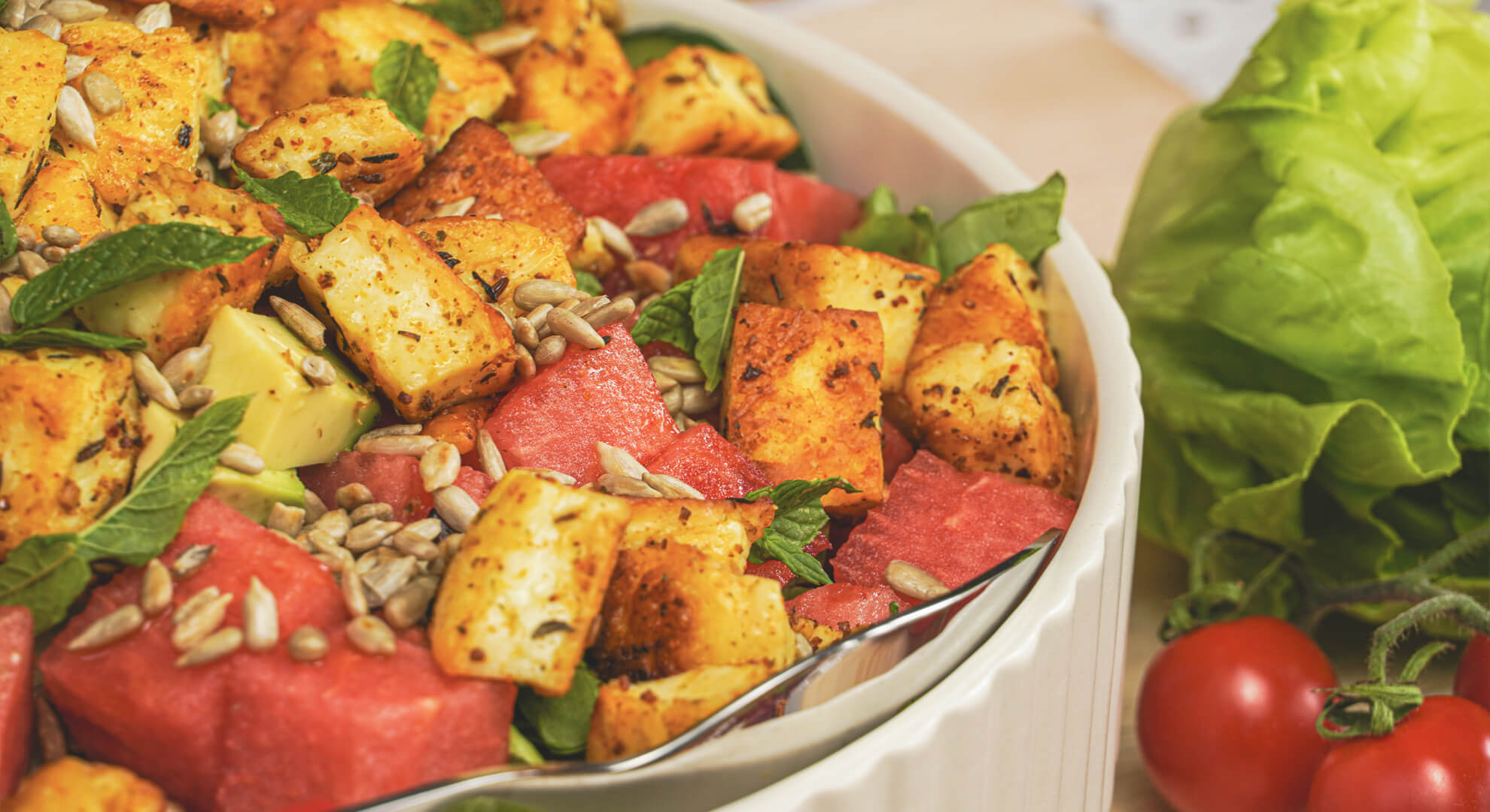 Halloumi saláta