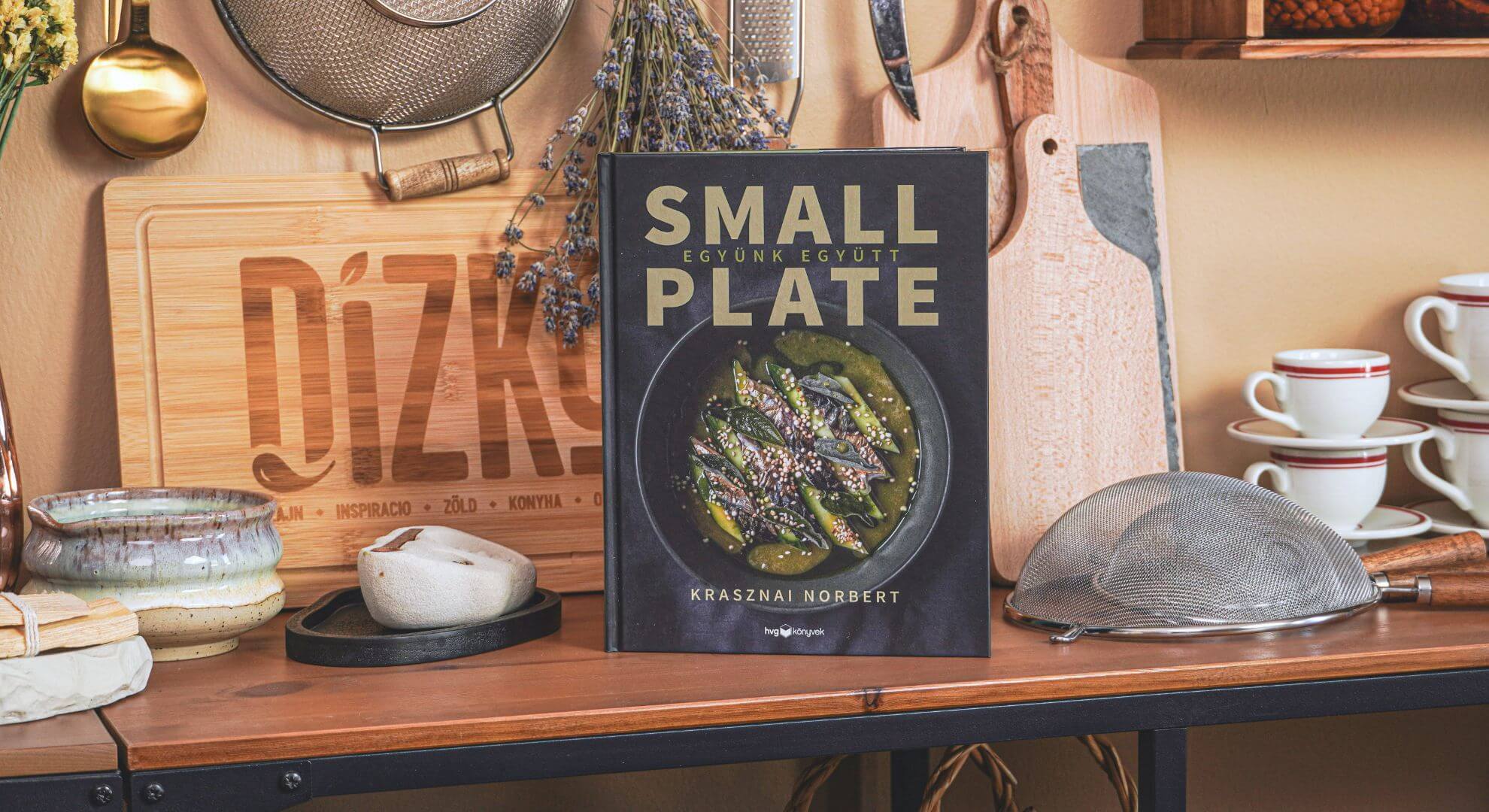 Krasznai Norbert
Small plate